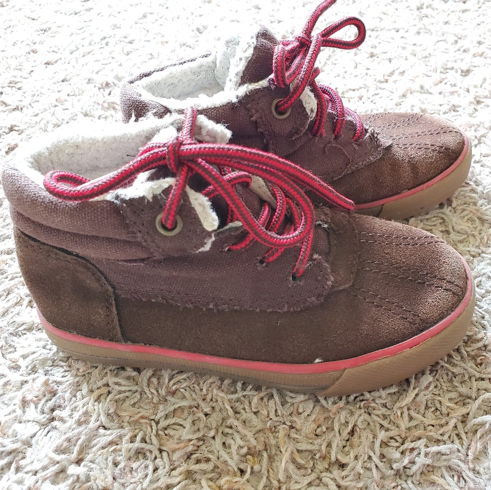 Boys fall sneakers